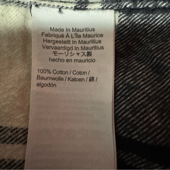 J. Crew (EUC) Men’s 100% Cotton Flannel Button Up Shirt, Size Large - Picture 8 of 10